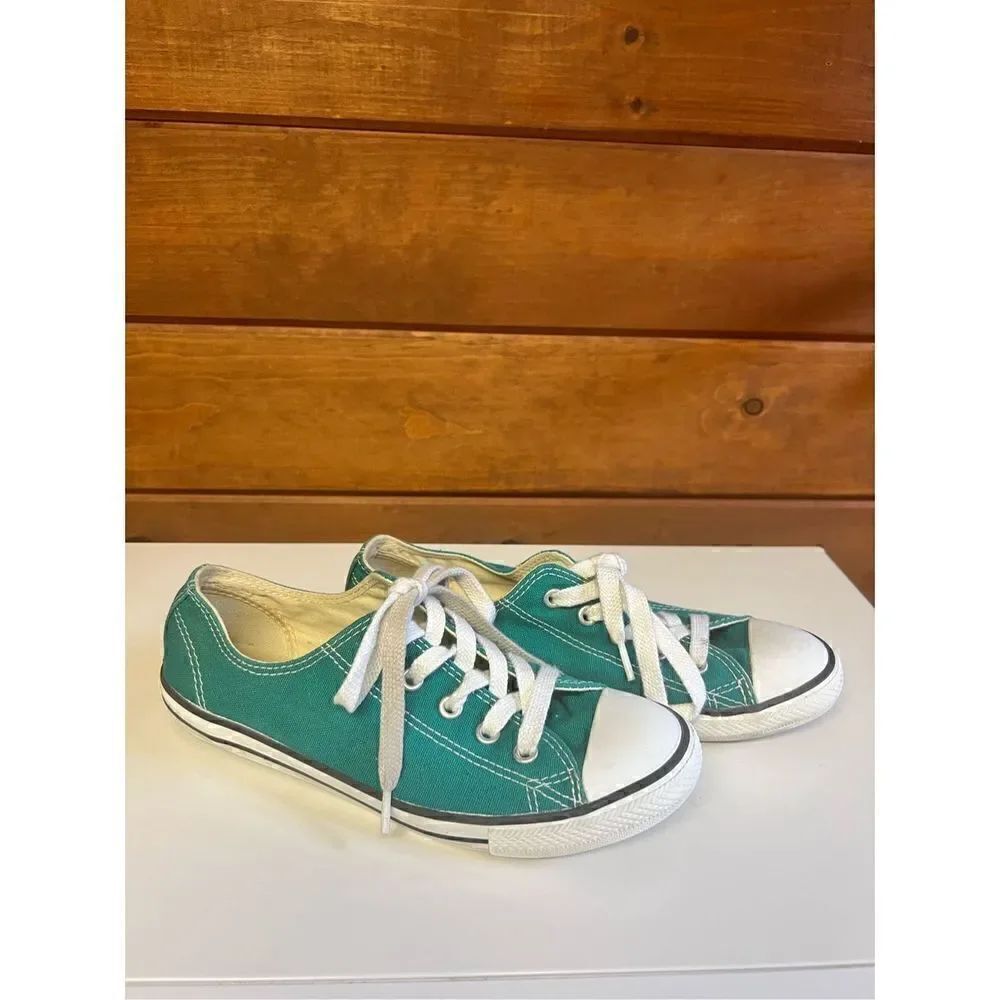 Converse All Star Low canvas Sneakers Sz 6 Green